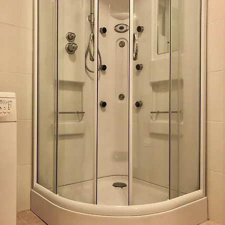 Apartma Skofije Dekani