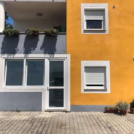 Skofije Apartma *